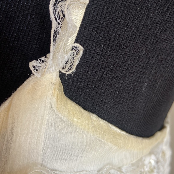 French Jaune Rouge strappy, light fabric top.Creamy pale vanilla ( not white) - Picture 4 of 13